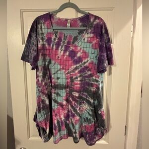 LuLaRoe Tie-Dye Short Sleeve Top - Purple, Pink, Blue